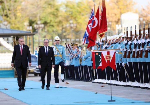 富邦配资 土耳其与英国签署“台风”战机采购协议